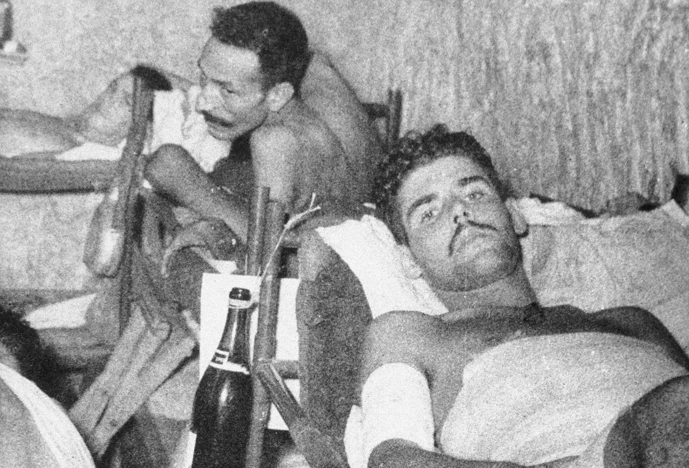 Khoảnh khắc tuyệt vọng của tù binh Pháp bị bắt ở Điện Biên Phủ