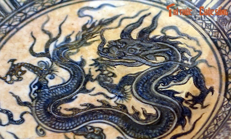 Cận cảnh loạt bát đĩa Bảo vật quốc gia của vua Lê ở Hà Nội