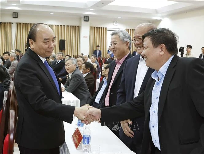 Chủ tịch nước gặp các cán bộ cấp cao, tướng lĩnh đã nghỉ hưu 