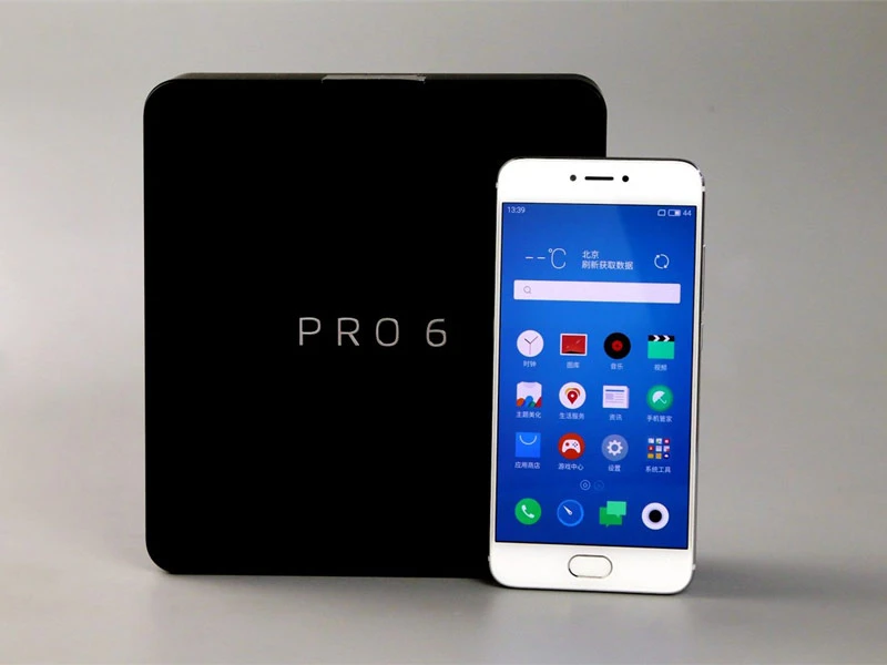 Đập hộp smartphone chip 10 nhân đầu tiên trên thế giới