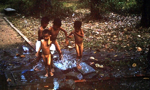 Loạt ảnh Việt Nam 1963-1964 qua ống kính Al Adcock (1)