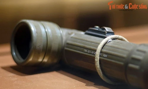 Có đèn pin tối tân, vì sao lính Mỹ vẫn hãi hùng bóng tối VN? 