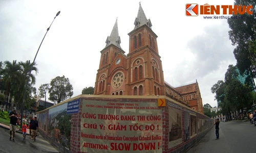 Loạt di tích nổi tiếng Sài Gòn đang “trùm mền” để đại tu