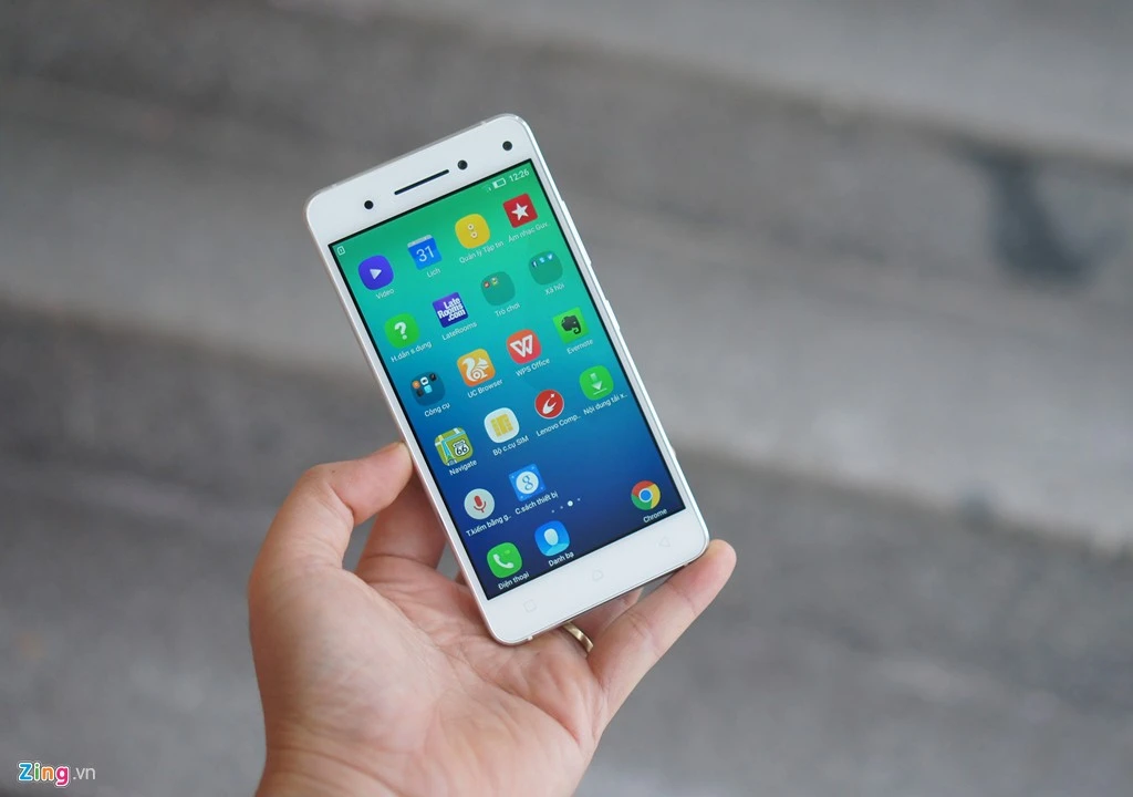 Mở hộp điện thoại Lenovo Vibe S1 dáng đẹp, cấu hình “ngon“