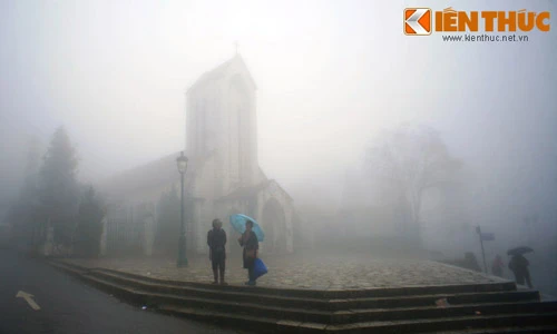 Ngắm Sa Pa trắng xóa, buốt giá trong đợt rét đầu đông