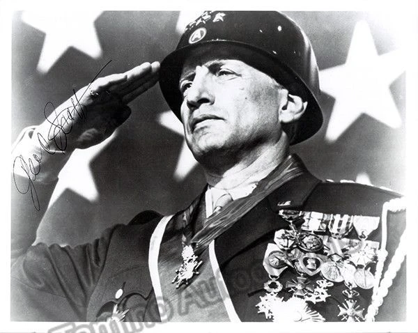 Ai là nhà cầm quân xuất sắc bậc nhất Thế chiến 2? 