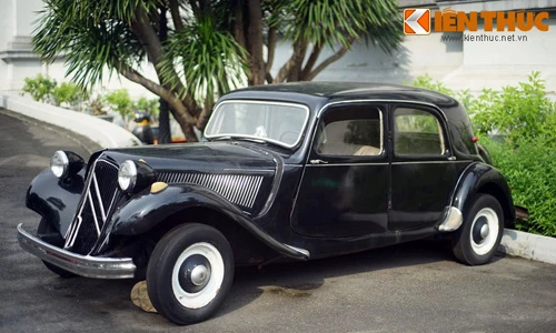 Soi mẫu siêu xe nổi tiếng Sài Gòn trước 1975 