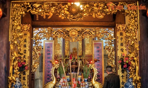 Điều đặc biệt ở nơi thờ Tổ nghề thêu của Việt Nam