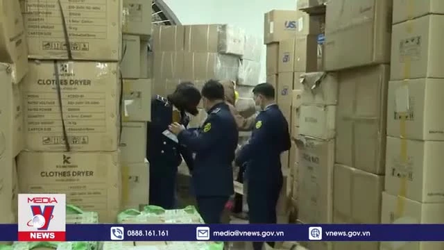 Phát hiện kho hàng nhập lậu của tiktoker 1,1 triệu follow