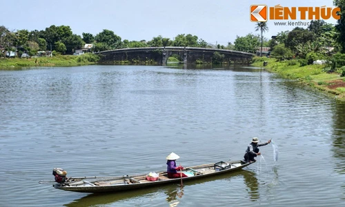 Điều ít người biết về dòng sông Vua chia đôi Kinh thành Huế