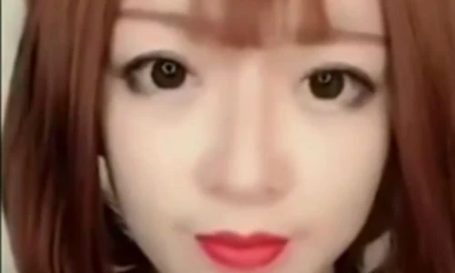 Khi chị em bỏ lớp trang điểm mới thấy sự thật phũ phàng