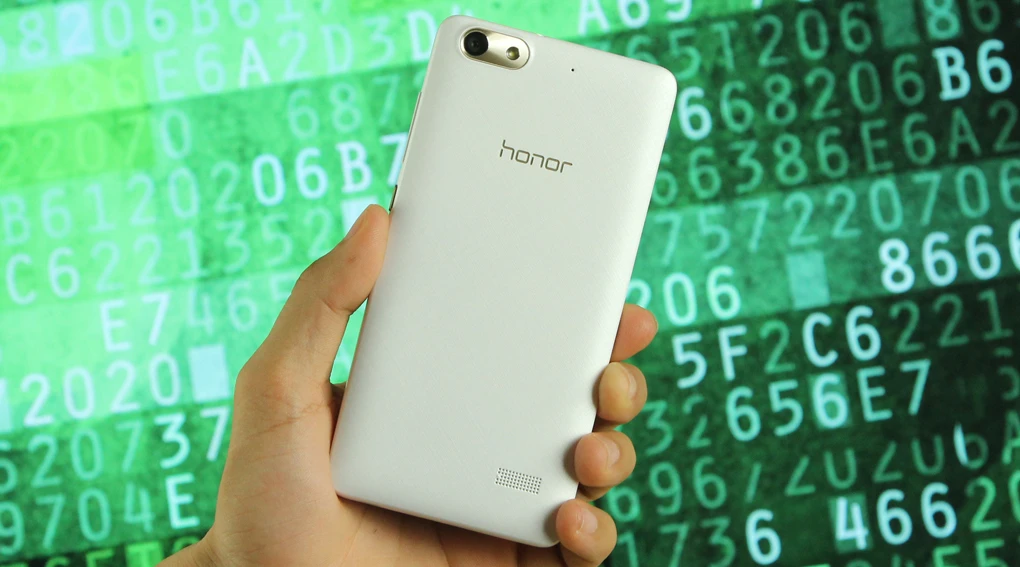 Top smartphone sở hữu màn hình chuẩn HD, camera chất lượng cao