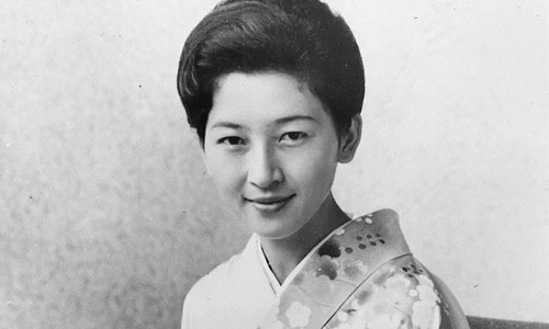 Nhan sắc chim sa cá lặn của Hoàng hậu Michiko thời trẻ