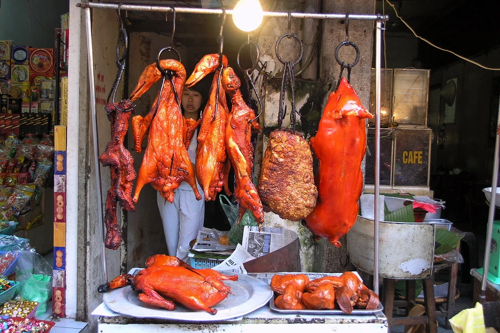 Vỉa hè Hà Nội năm 2007 chất lừ qua ảnh của phó nháy Tây