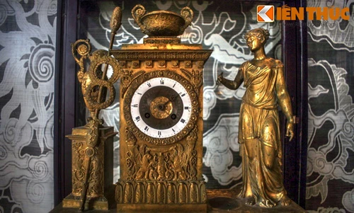 Khám phá kho cổ vật quý giá của vua Khải Định 