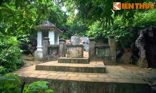 Khám phá lăng mộ có phong thủy đặc biệt của vua Đinh