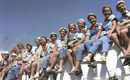 Ảnh khó quên về trại hè thiếu nhi quốc tế ở Liên Xô