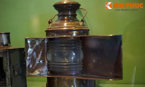 Soi bộ sưu tập đèn biển độc nhất vô nhị Việt Nam