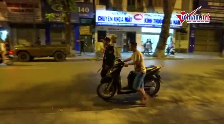 Video: Trắng đêm cùng lực lượng 141 bảo vệ dịp nghỉ lễ