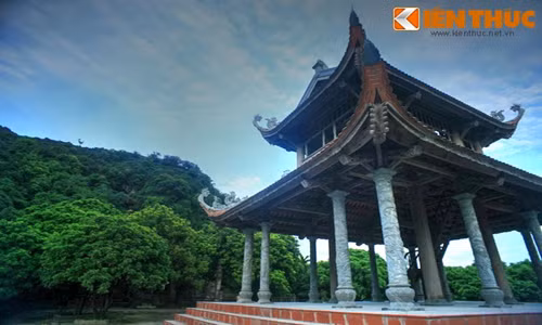 Độc đáo “Nam Thiên Đệ Tam Động” nổi tiếng trời Nam