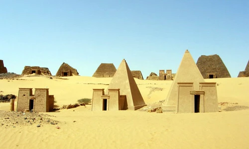 Ngắm kim tự tháp của tộc người từng chiếm Ai Cập cổ