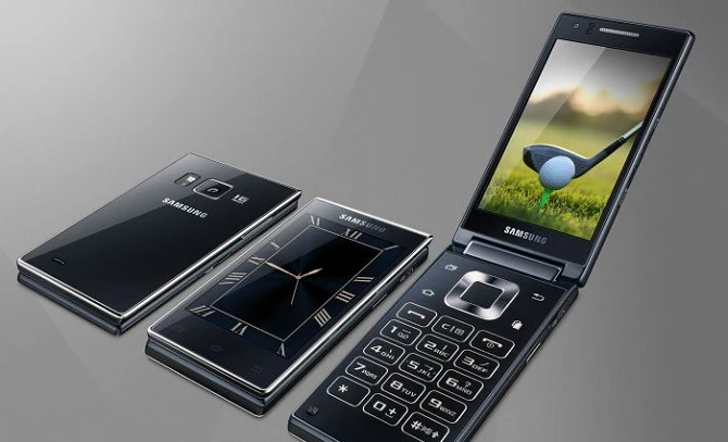  Samsung ra mắt điện thoại nắp gập mạnh nhất thế giới