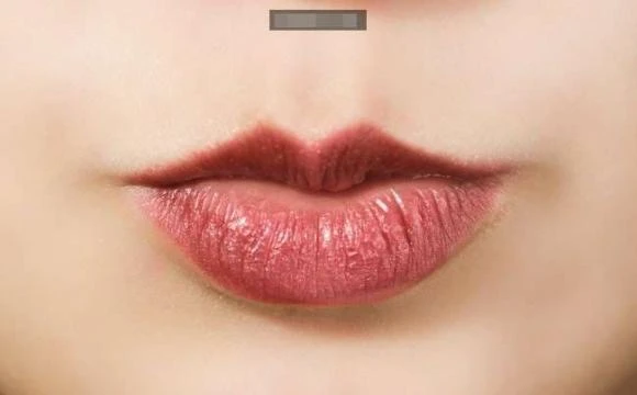 10 'dáng môi' tiết lộ tính cách cực chuẩn