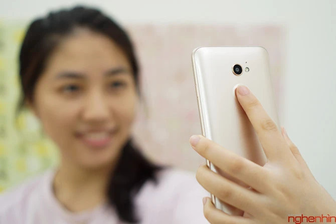 Trên tay điện thoại Coolpad Max Lite: Đẹp và gọn, hiệu năng tốt