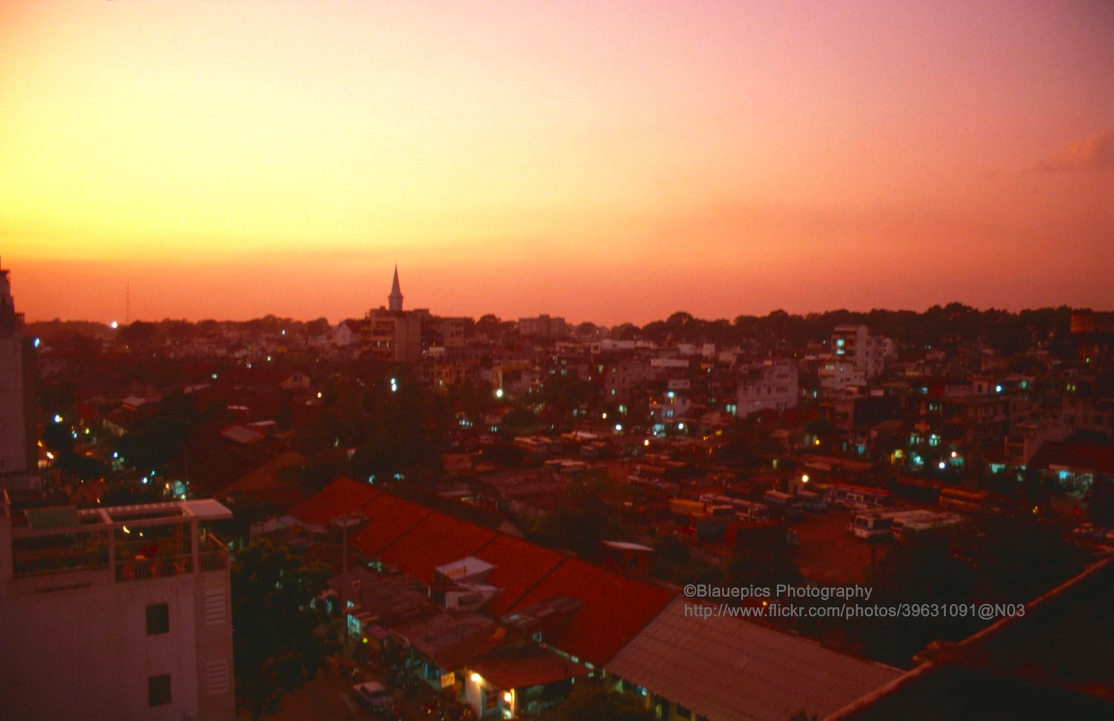 Ảnh cực sinh động về TP. HCM năm 1993 qua ống kính người Đức 