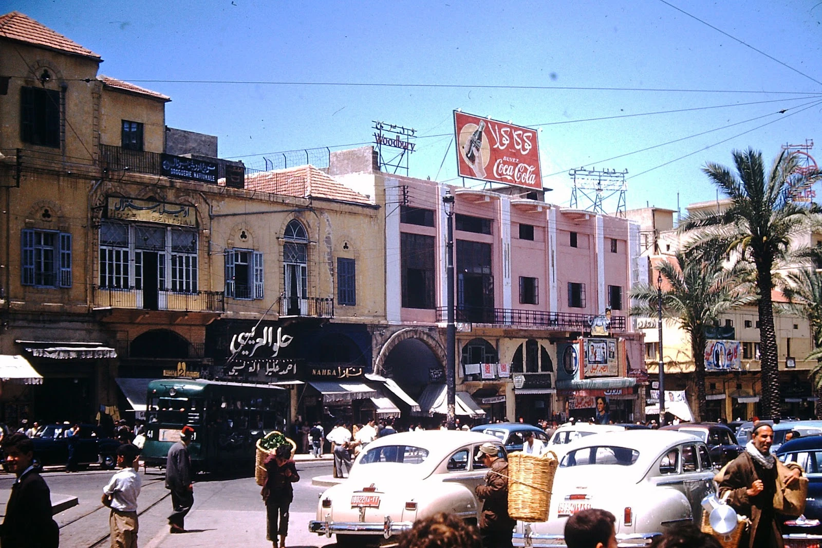 Cuộc sống phồn vinh ở điểm nóng Lebanon năm 1952