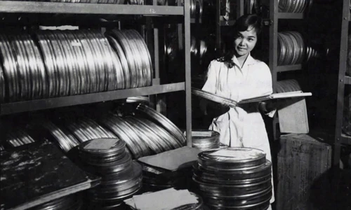 Ảnh độc bên trong đài truyền hình của Sài Gòn năm 1967