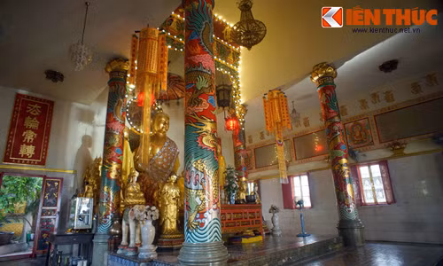 Độc đáo ngôi chùa Việt có xác ướp thiền sư giữa Bangkok 