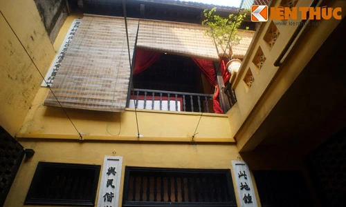 Bí mật giấu kín trong nhà cổ nổi tiếng nhất phố Hàng Đào