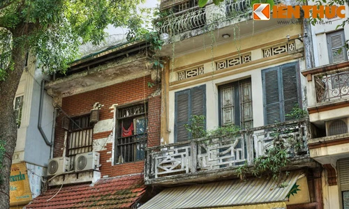 Bí mật chưa từng hé lộ về phố Hàng Gà trứ danh Hà Nội 