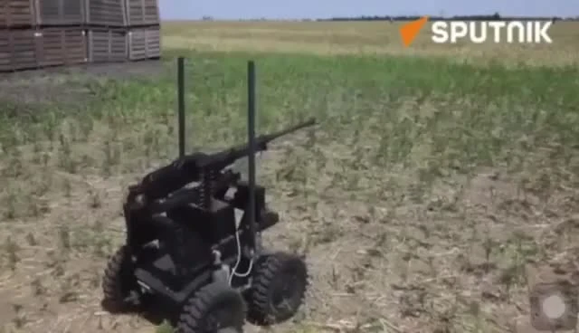 Nga dùng robot súng máy huấn luyện lính tình nguyện tham chiến ở Ukraine