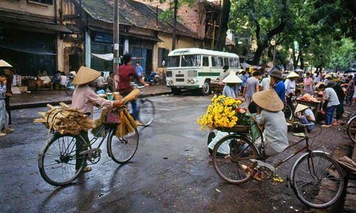 Ảnh độc mới công bố về Hà Nội năm 1990