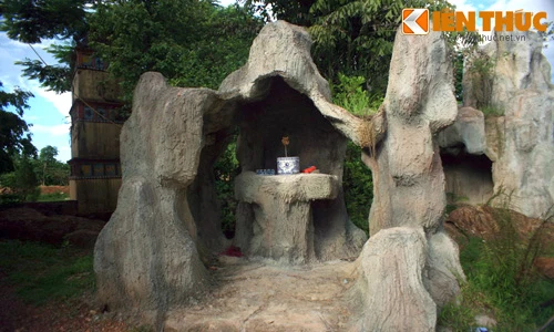 Độc đáo ngôi chùa thờ “Tòa Đá” ở Hà Tĩnh