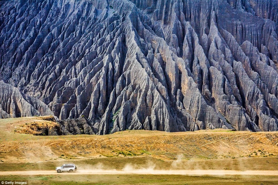 Những thắng cảnh thiên nhiên đẹp ngoạn mục ở Trung Quốc