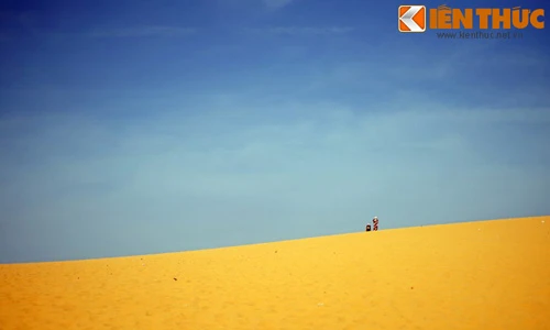 Cảnh siêu thực của sa mạc cát khổng lồ ở Bình Thuận