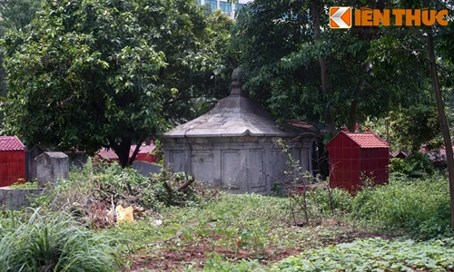 Bí ẩn mỹ nhân trong mộ đá cổ nổi tiếng Linh Đàm