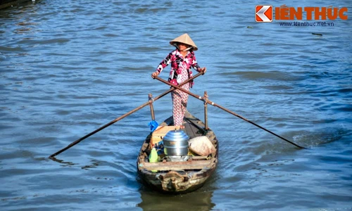 Phụ nữ trên sông nước - nét đẹp Việt khiến khách Tây mê mẩn