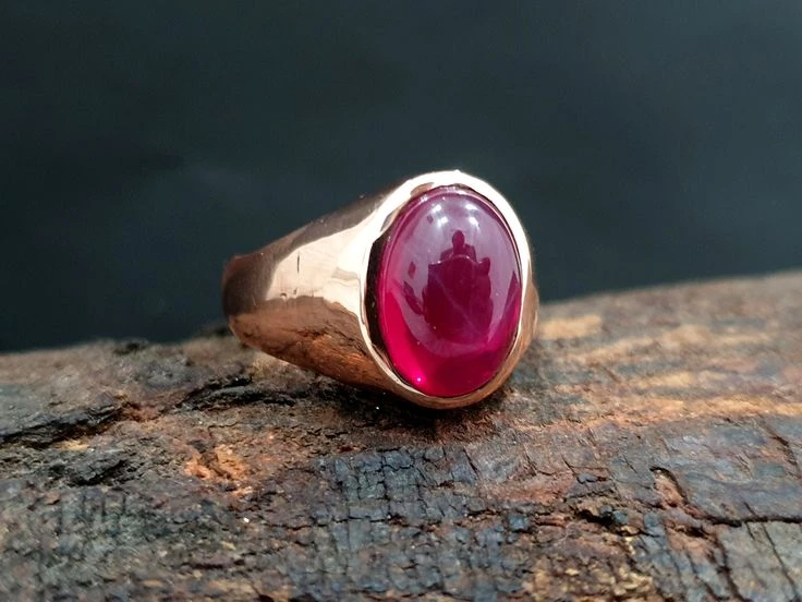 Sự thật khó tin về loại đá quý nổi tiếng nhất lịch sử