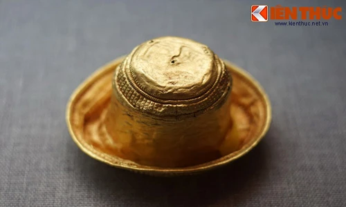 Kinh ngạc trước loạt cổ vật vàng, bạc của người Chăm