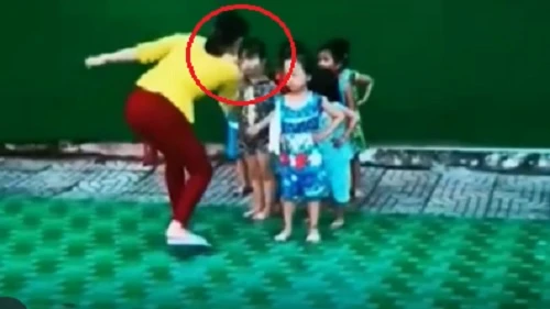 Cô giáo mầm non tát vào mặt trẻ trong lúc tập múa: Tát thật hay chỉnh động tác múa?