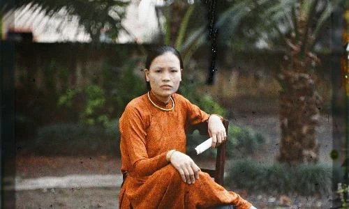 Vẻ đẹp “nghiêng nước nghiêng thành” của phụ nữ Bắc Bộ năm 1915