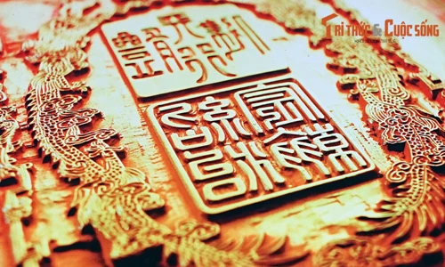 Những tác phẩm nghệ thuật cực độc của nhà Nguyễn