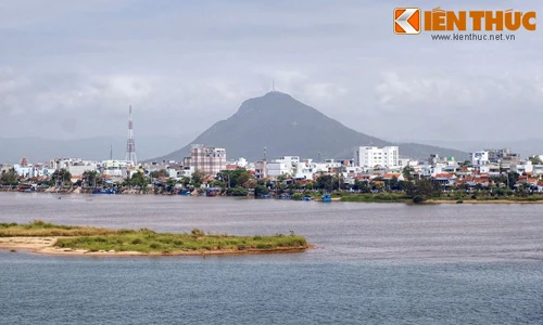 Phong thủy linh thiêng của ngọn núi giúp Phú Yên thành "địa linh nhân kiệt"