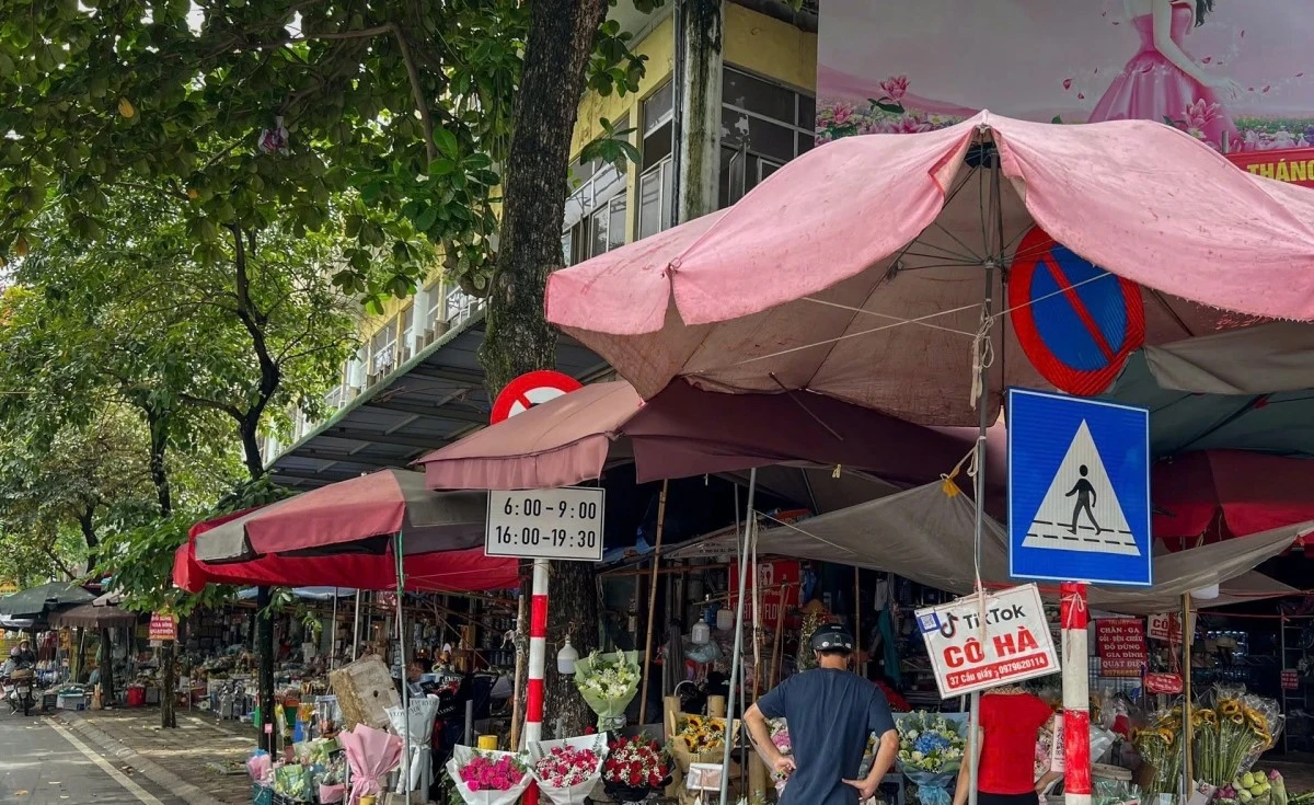 Loạt biển báo giao thông làm khó người đi đường