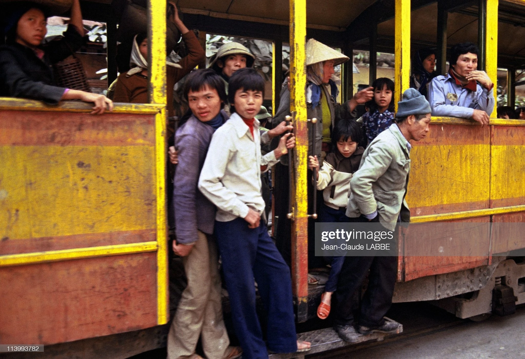 Ảnh không thể không xem về đời thường Hà Nội năm 1994 (1)