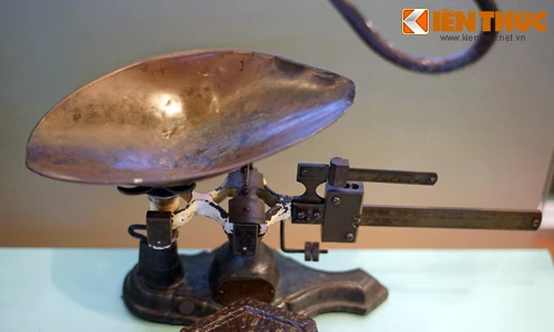 Cận cảnh bộ sưu tập cân cổ độc nhất Việt Nam